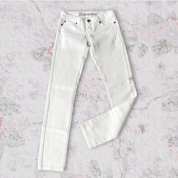 Vintage White Slim Fit Low Waisted Jeans- Size 25 - Picture 3 of 10